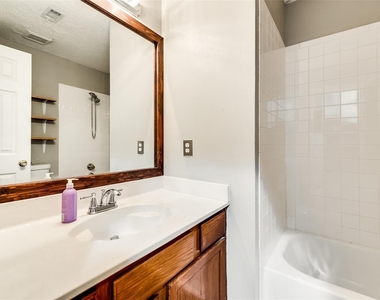 7409 Gillon Drive - Photo Thumbnail 16