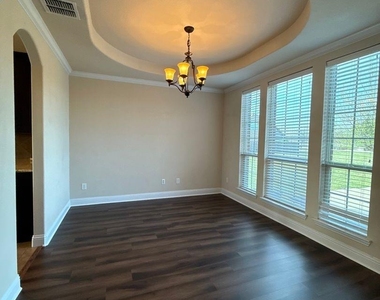 815 Blue Quail Drive - Photo Thumbnail 6