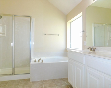 2661 Lake Ridge Drive - Photo Thumbnail 22