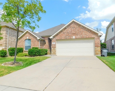 2661 Lake Ridge Drive - Photo Thumbnail 2
