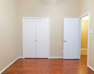 2661 Lake Ridge Drive - Photo Thumbnail 19