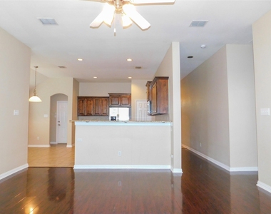 2661 Lake Ridge Drive - Photo Thumbnail 5