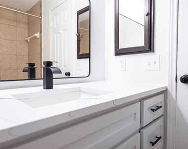 8400 Willow Creek Drive - Photo Thumbnail 14