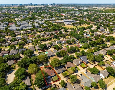 8400 Willow Creek Drive - Photo Thumbnail 31