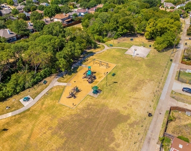 8400 Willow Creek Drive - Photo Thumbnail 30