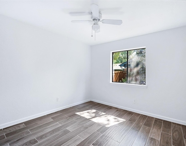 8400 Willow Creek Drive - Photo Thumbnail 16