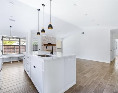 8400 Willow Creek Drive - Photo Thumbnail 1