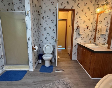 122 Private Road 198 - Photo Thumbnail 17