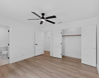2330 Cody Drive - Photo Thumbnail 20