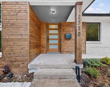 2330 Cody Drive - Photo Thumbnail 2