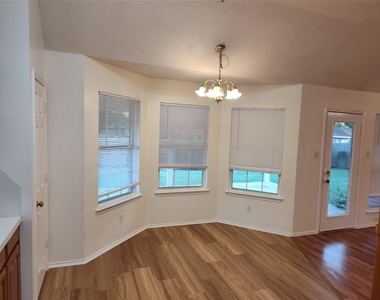 121 Canterbury Street - Photo Thumbnail 5
