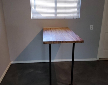 3427 N 12th Place - Photo Thumbnail 3