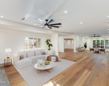 5919 N 45th Street - Photo Thumbnail 5
