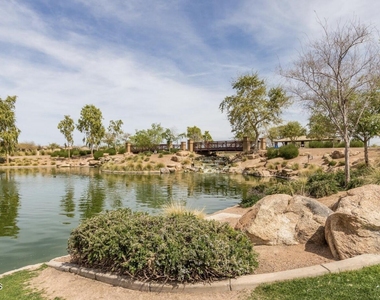 2869 N Coronado Drive - Photo Thumbnail 41