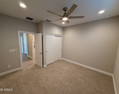 2869 N Coronado Drive - Photo Thumbnail 14