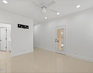 14250 N Saguaro Boulevard - Photo Thumbnail 20