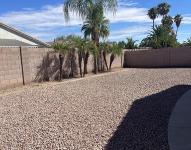 2114 E Cherry Hills Place - Photo Thumbnail 35