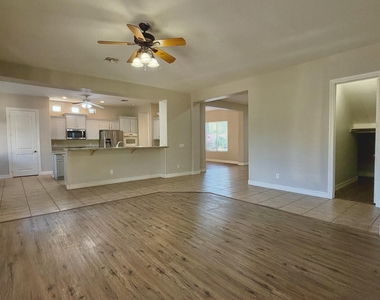 1345 E Lovebird Court - Photo Thumbnail 9