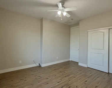 1345 E Lovebird Court - Photo Thumbnail 35
