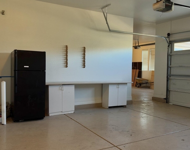 1345 E Lovebird Court - Photo Thumbnail 21