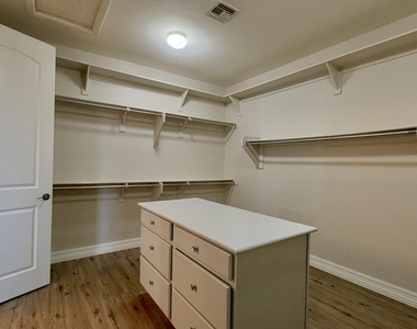 1345 E Lovebird Court - Photo Thumbnail 29