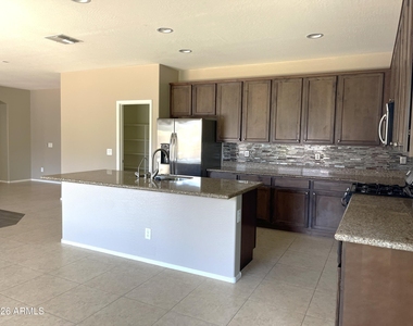 2981 E Tiffany Way - Photo Thumbnail 7