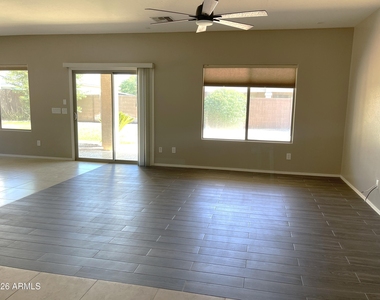 2981 E Tiffany Way - Photo Thumbnail 3