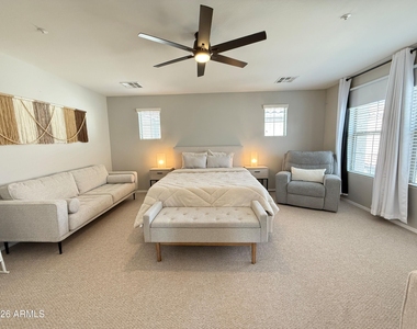 3272 E Meadowview Drive - Photo Thumbnail 15