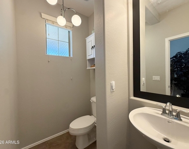 3272 E Meadowview Drive - Photo Thumbnail 26