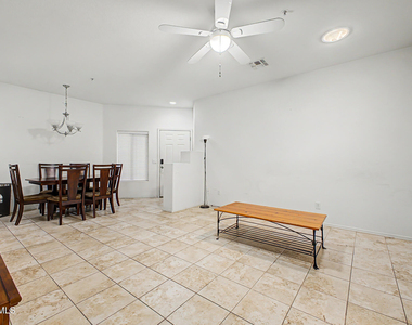 8800 N 107th Avenue - Photo Thumbnail 7