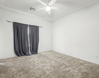 8800 N 107th Avenue - Photo Thumbnail 11