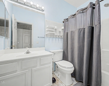 8800 N 107th Avenue - Photo Thumbnail 9