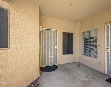 8800 N 107th Avenue - Photo Thumbnail 2