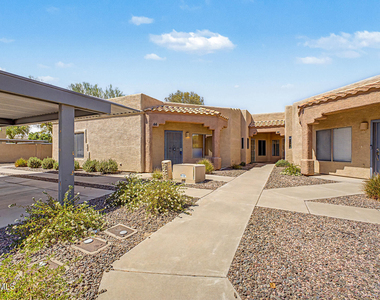 8800 N 107th Avenue - Photo Thumbnail 20