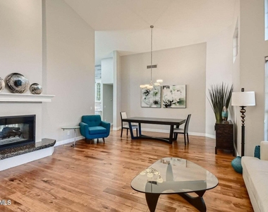 15827 S 36th Street - Photo Thumbnail 7