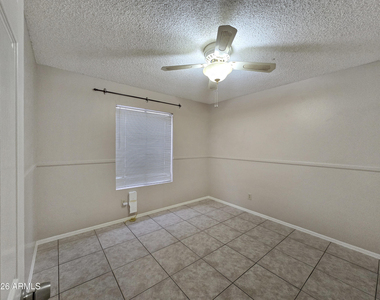 14607 N 40th Place - Photo Thumbnail 12