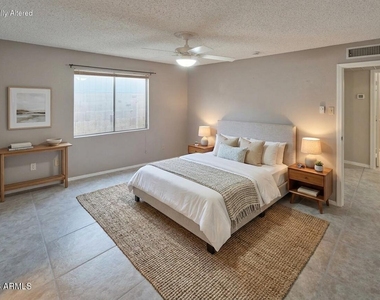 14607 N 40th Place - Photo Thumbnail 8