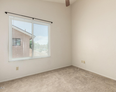 4133 W Kimberly Way - Photo Thumbnail 11
