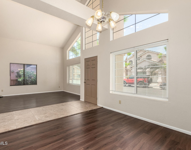 4133 W Kimberly Way - Photo Thumbnail 1