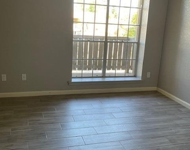 200 E Southern Avenue - Photo Thumbnail 7