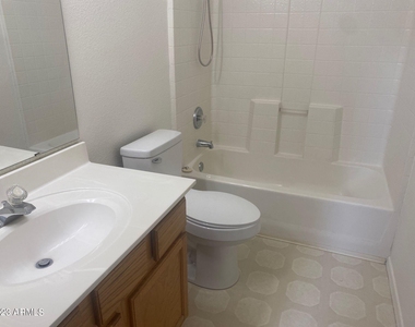 622 W Colt Road - Photo Thumbnail 17