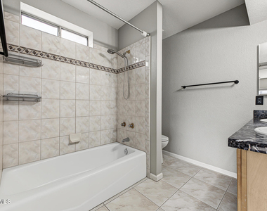 915 W Diamond Drive - Photo Thumbnail 16
