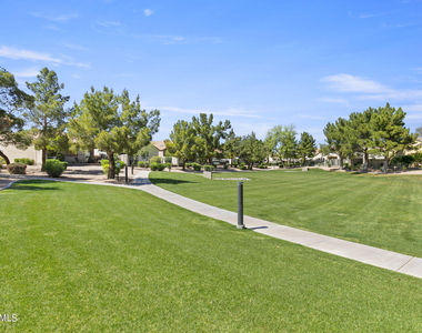 3243 E Maldonado Drive - Photo Thumbnail 28
