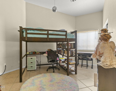 3243 E Maldonado Drive - Photo Thumbnail 21