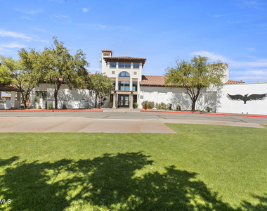 3243 E Maldonado Drive - Photo Thumbnail 48
