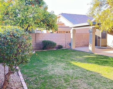 1857 E Mcnair Drive - Photo Thumbnail 19