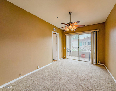 3800 S Cantabria Circle - Photo Thumbnail 20