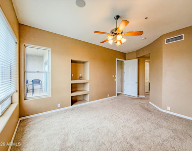 3800 S Cantabria Circle - Photo Thumbnail 15