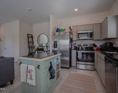 8417 N 22nd Drive - Photo Thumbnail 9