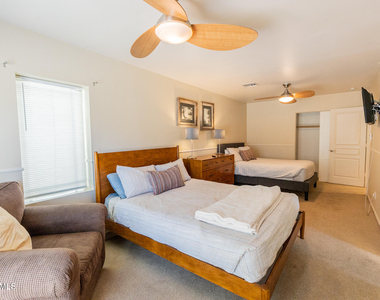 6552 E 2nd Street - Photo Thumbnail 21
